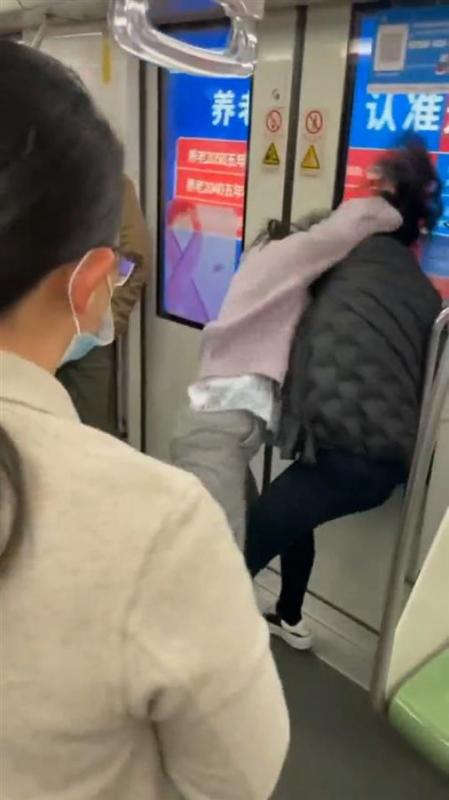 上海2号线线路图(上海2号线打架)