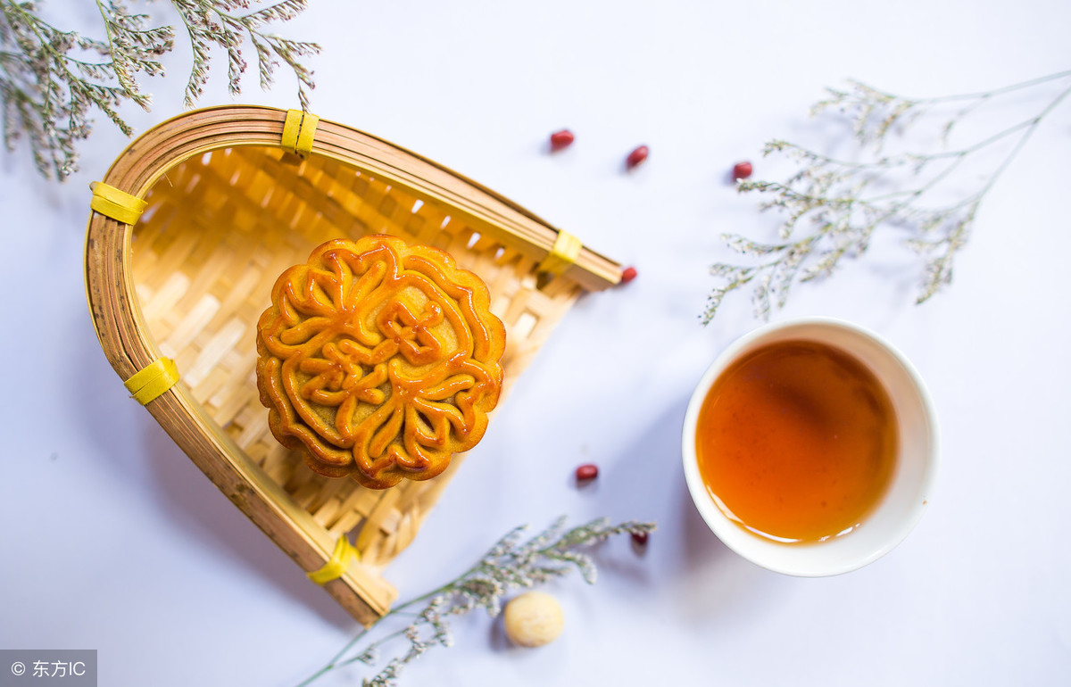中国法定节假日的英文(中国法定节假日一共休多少天)