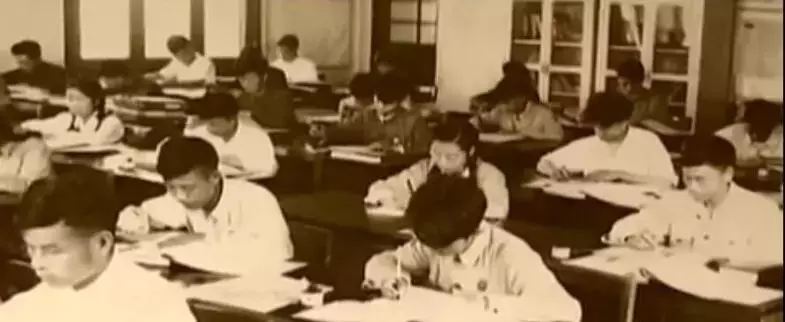 中国的第一架飞机在什么时候（一文揭晓答案）