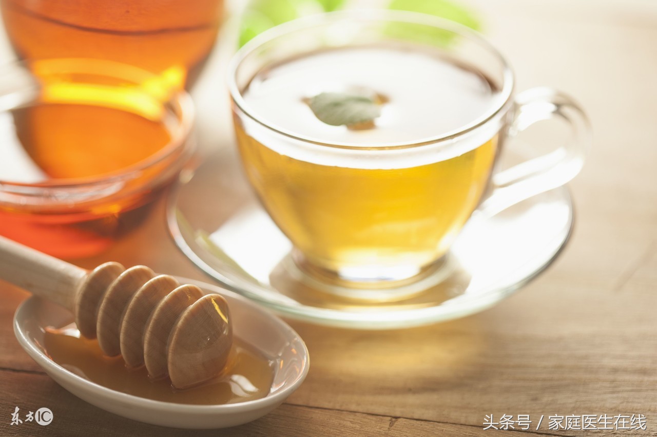 什么时间喝蜂蜜最好（喝蜂蜜水的好处和禁忌）