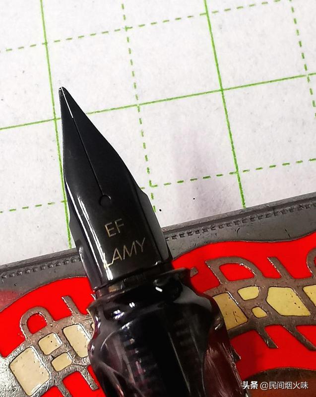 lamy钢笔第一次使用教程(lamy钢笔放久了不出水)
