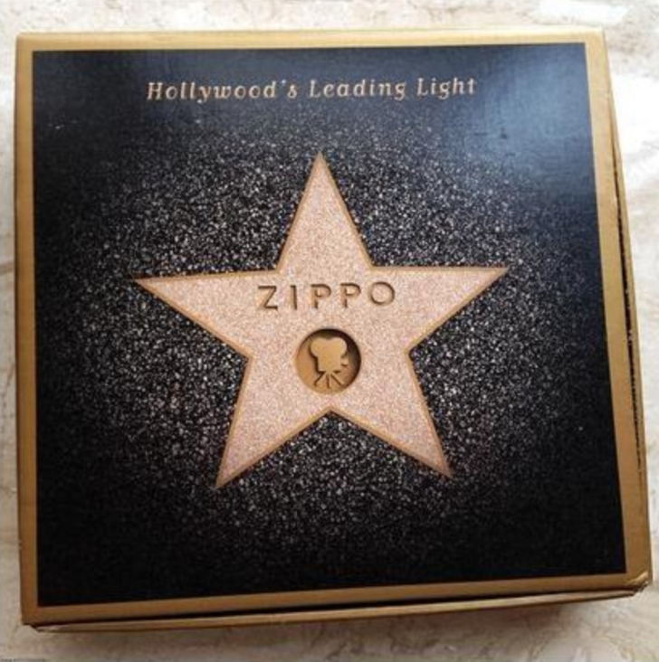 zippo打火机加油图解(zippo打火机加油方法)