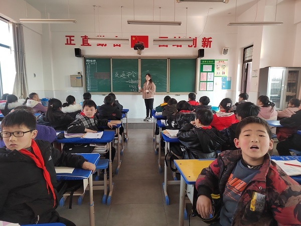交通安全事故教育视频(交通安全事故手抄报)