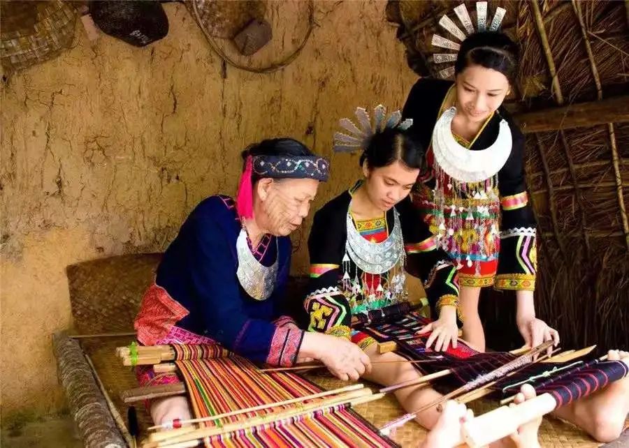 三亚旅游必备物品清单(最全旅游必备物品清单)