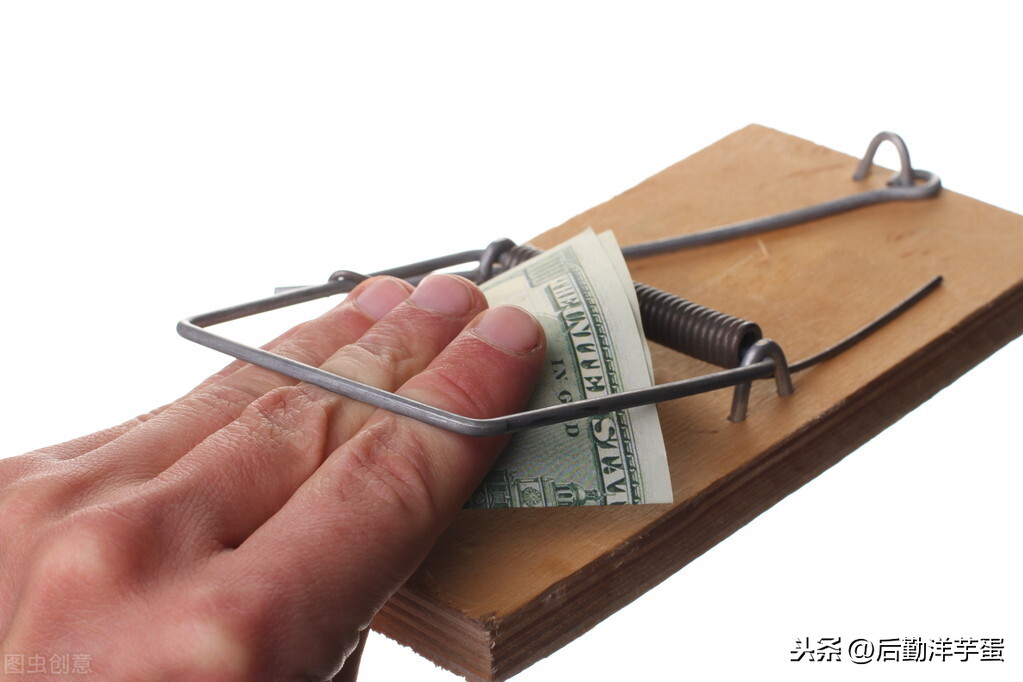 自媒体小白揭秘自媒体乱象，先画大饼再晒收入，最后都入坑交学费