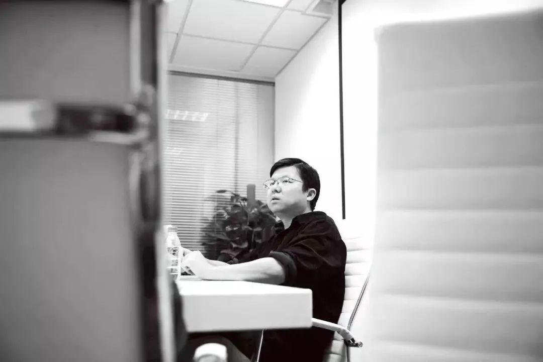 宿华“退位”，程一笑接任CEO，快手需要怎样的新故事？