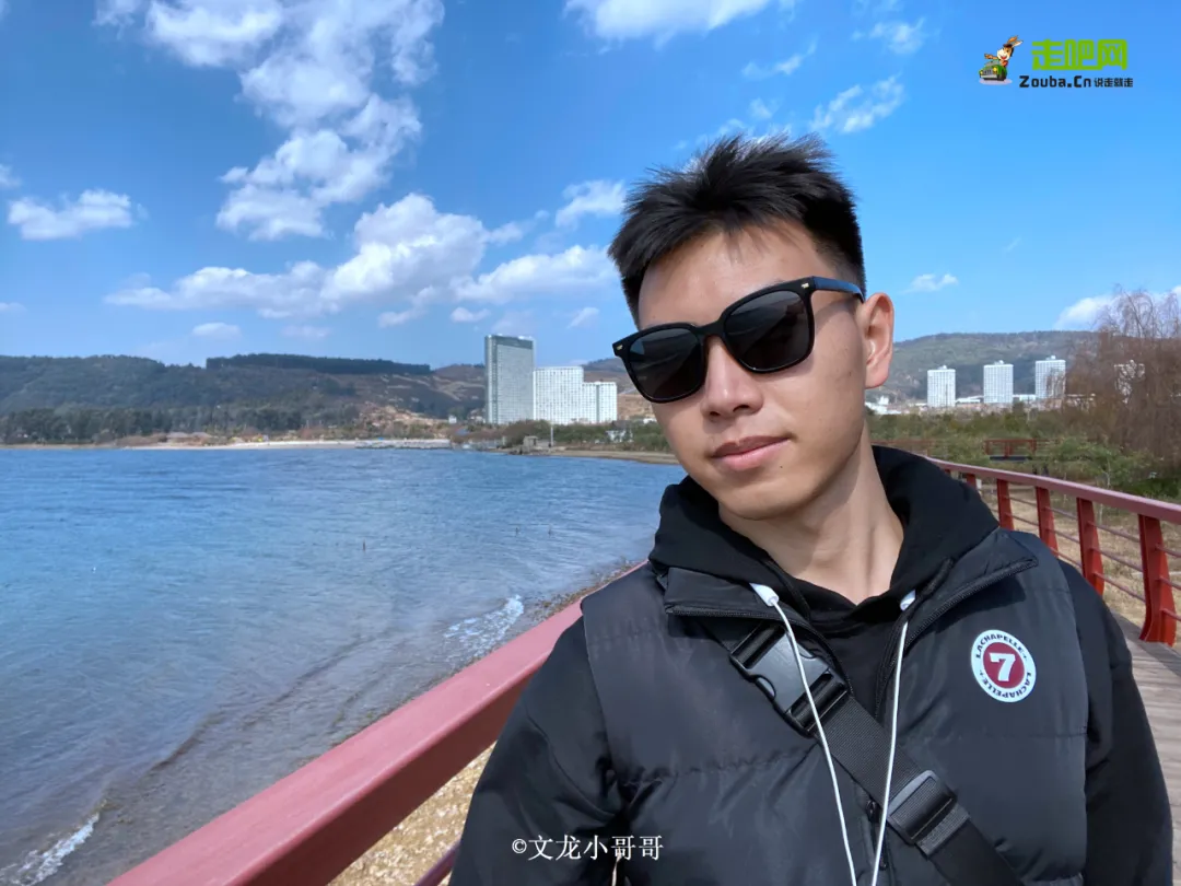 95年后，Shanxi Guy辞去了旅行自媒体的辞职，旅行了一年多，没有后悔或后悔。