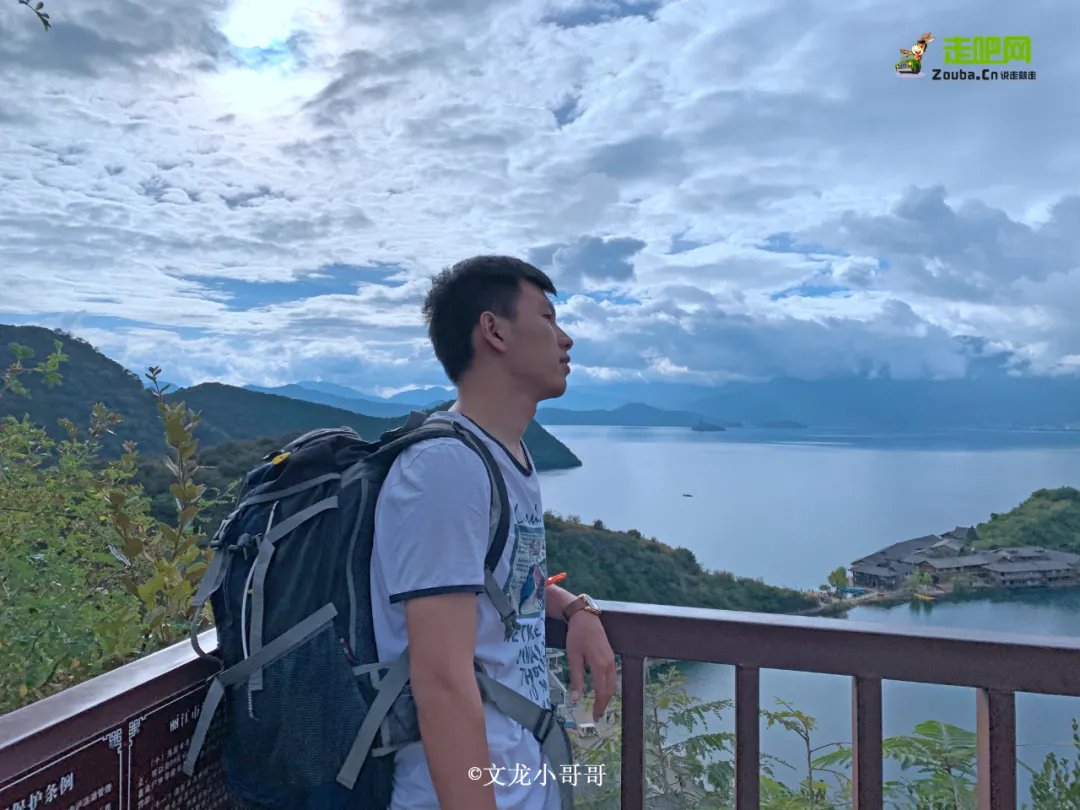 95年后，Shanxi Guy辞去了旅行自媒体的辞职，旅行了一年多，没有后悔或后悔。
