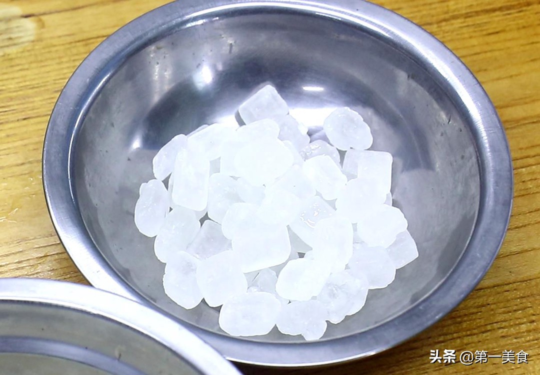 冬季女性养生食谱（推荐几款秋冬最好喝的营养汤食谱）(6)