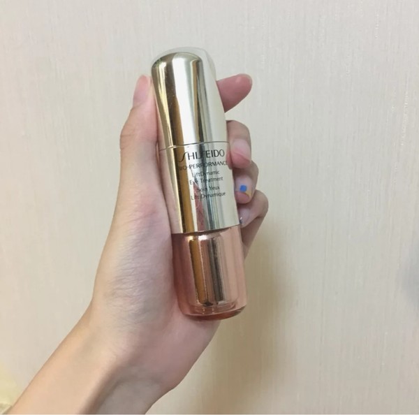 哪个牌子的眼霜去黑眼圈效果好（祛黑眼圈用什么眼霜）(2)