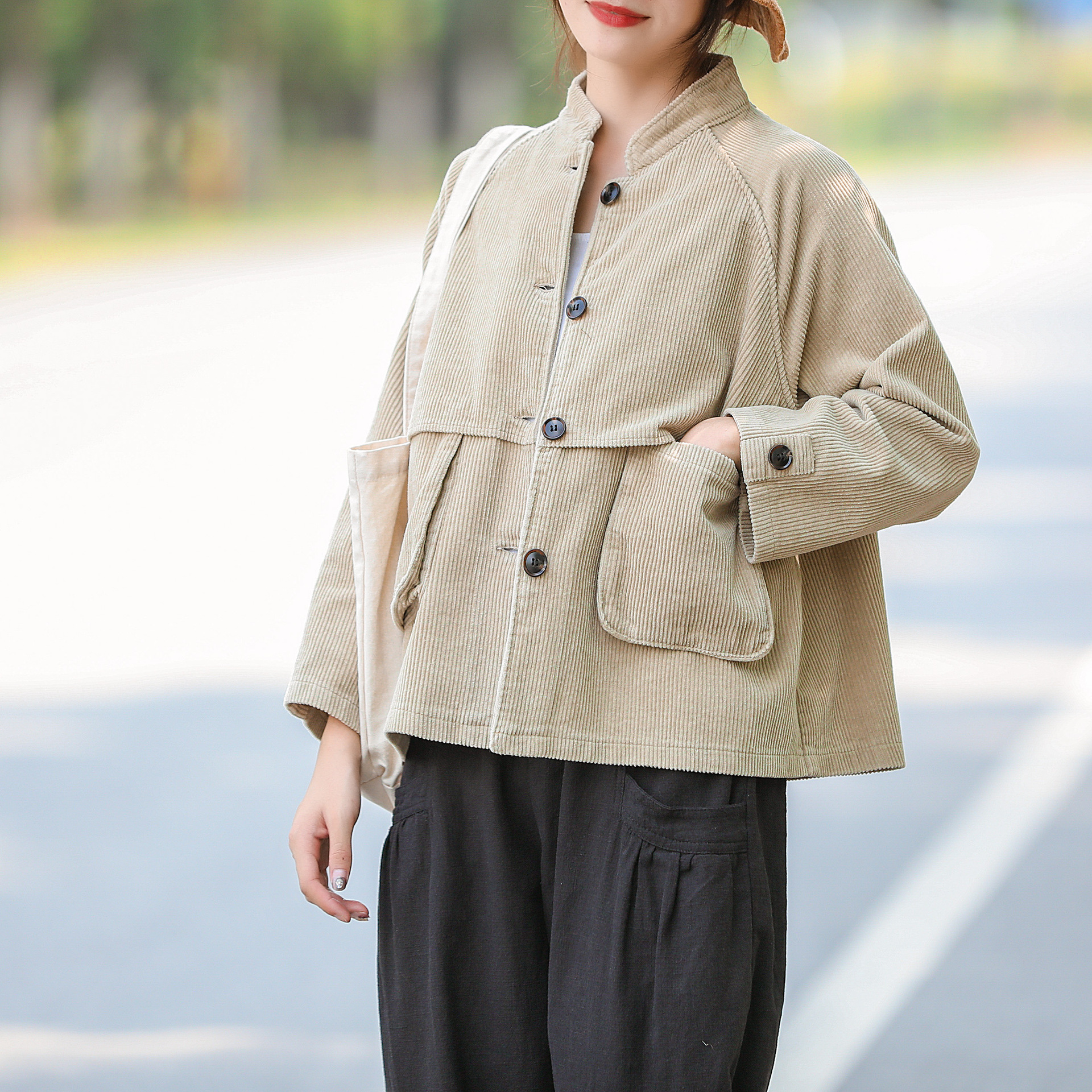 复古衣服批发女装（入春的第一件短外套复古风短外套）(2)